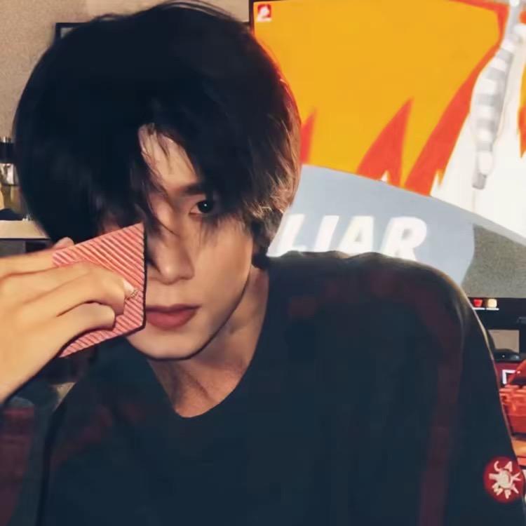 L、