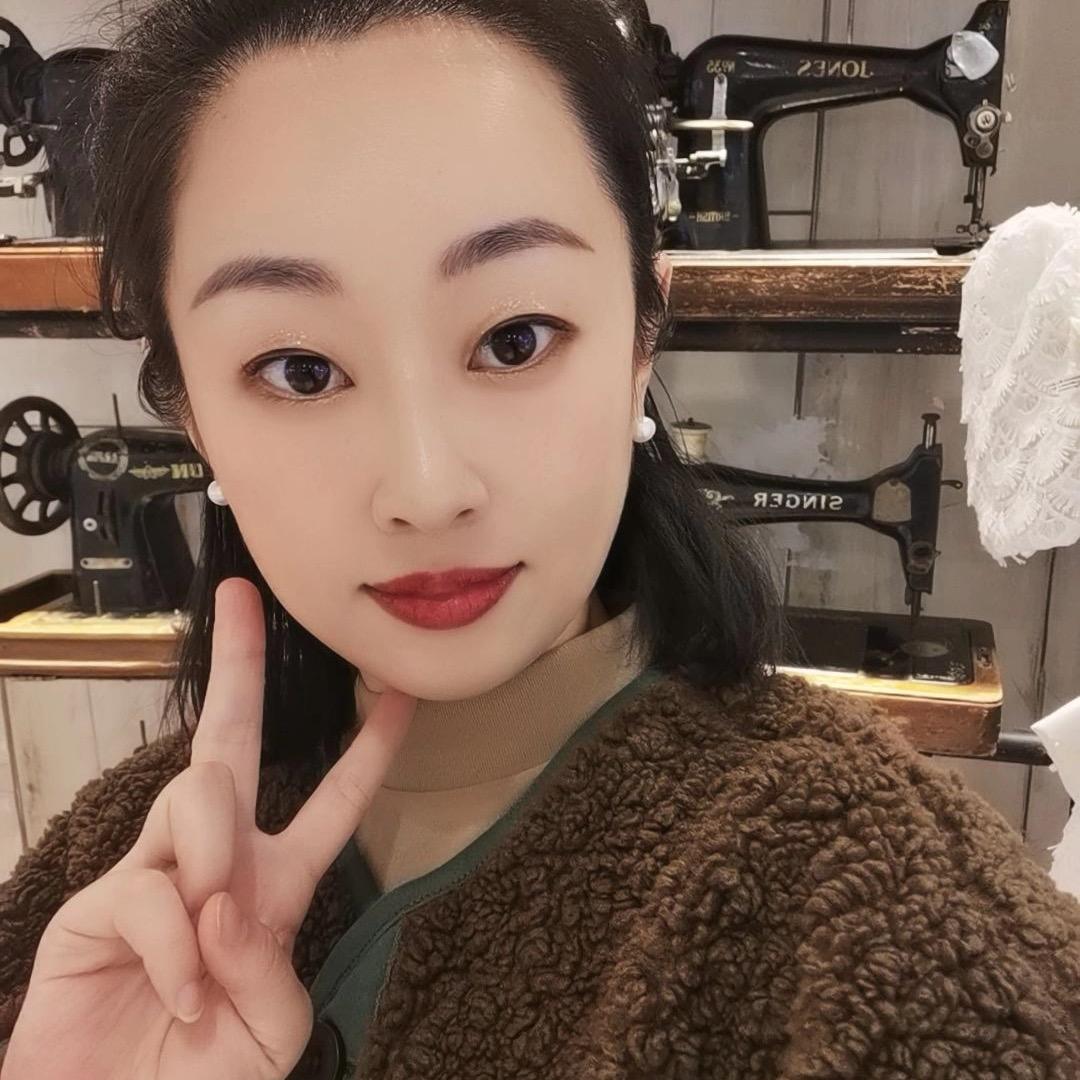 灵儿时尚女装