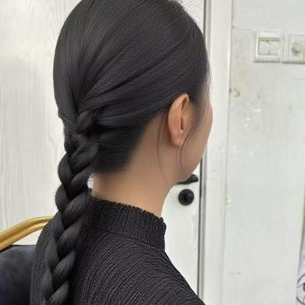 化妆师、秀秀