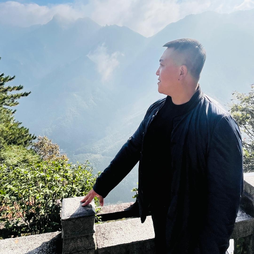 毛三