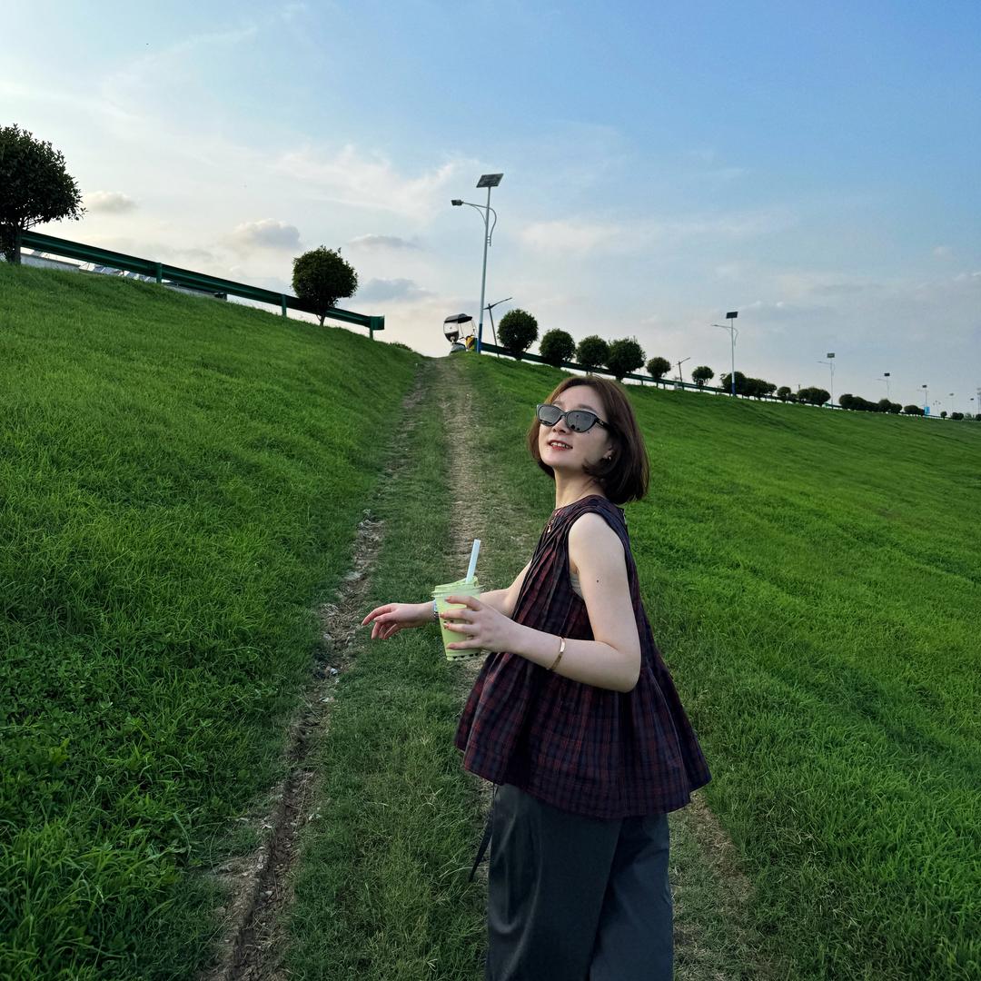 @ 常坟镇 萌萌的店