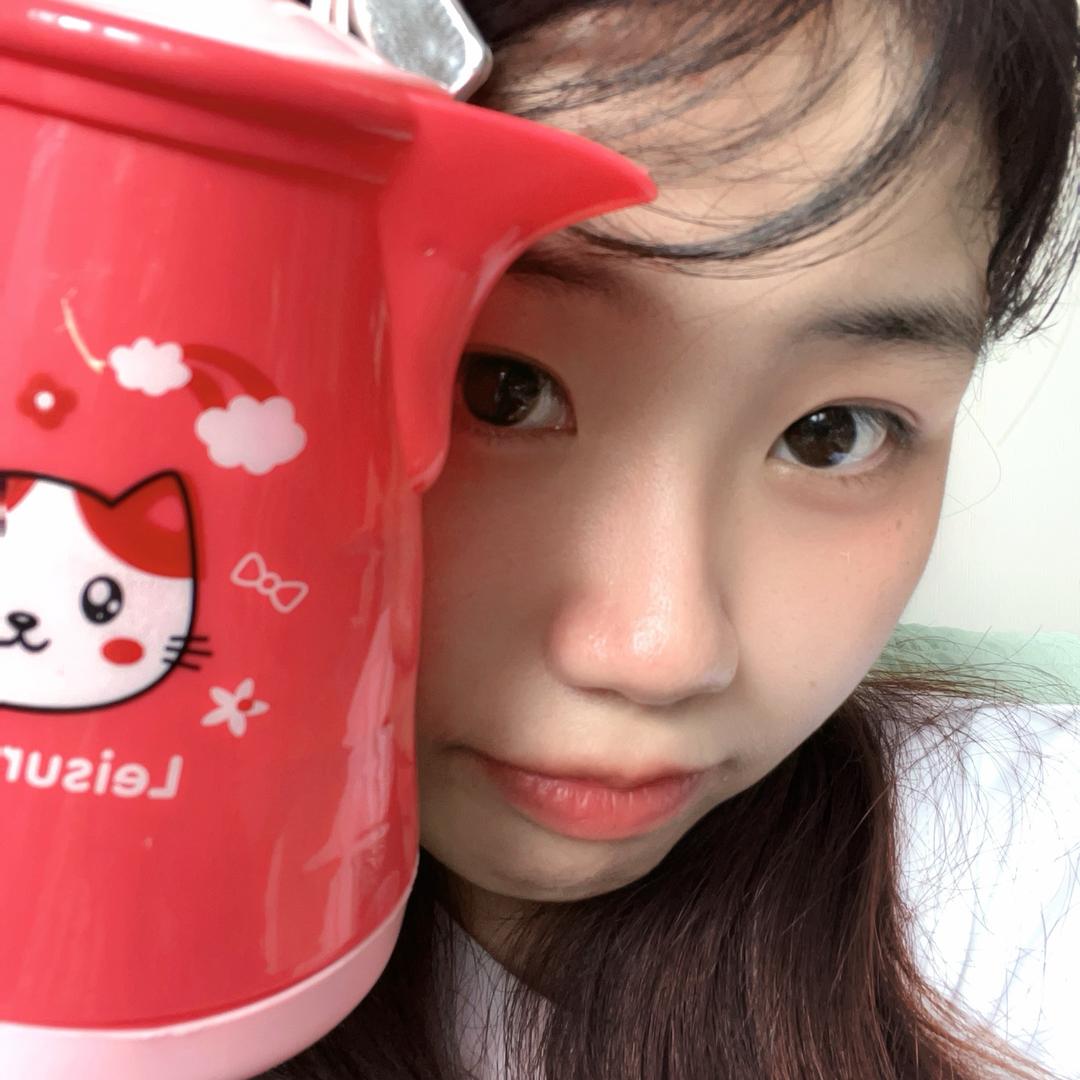 草莓蛋糕贝贝