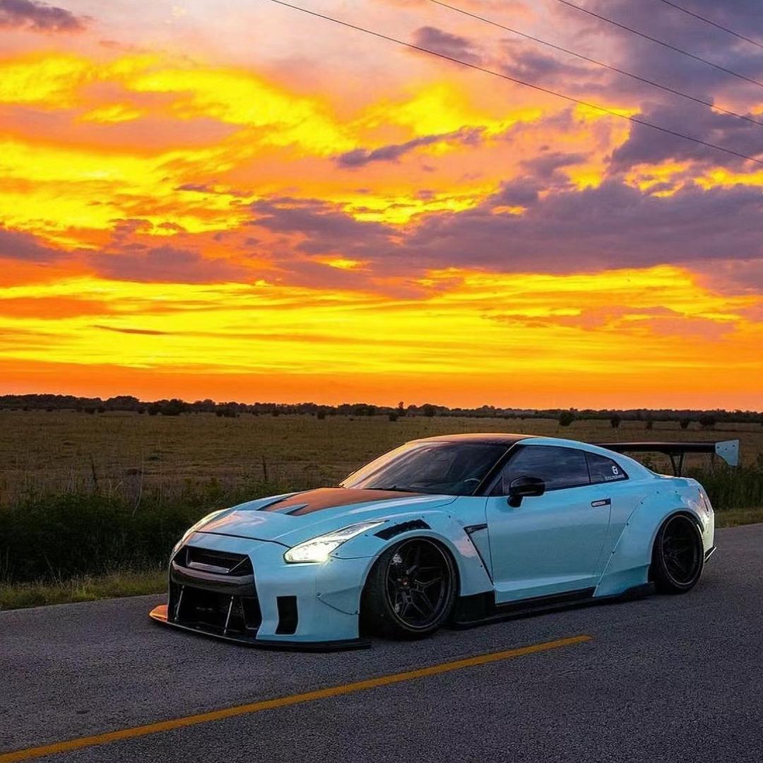 远卓名车--小帅