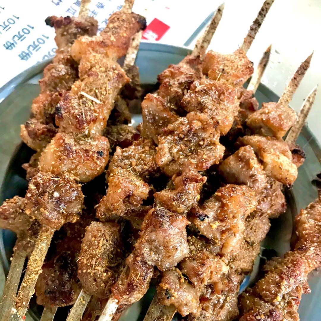小李子烧烤总店