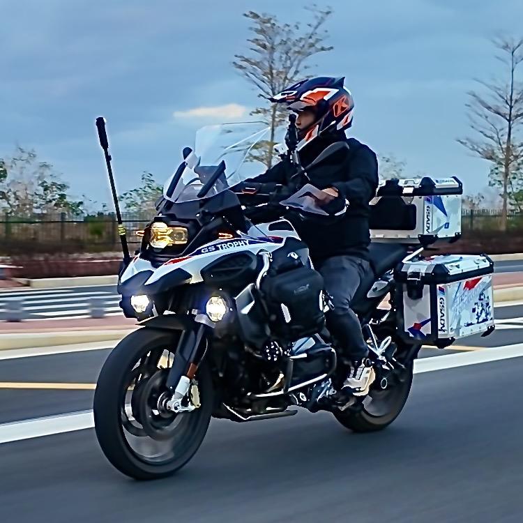 Moto·大能帅🏍️（摩旅丙察察进藏）