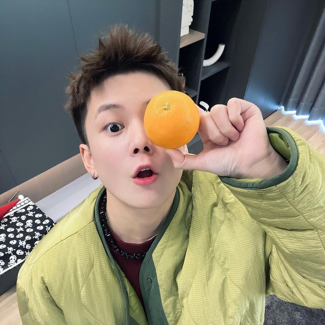 摆烂艺术家K米哥