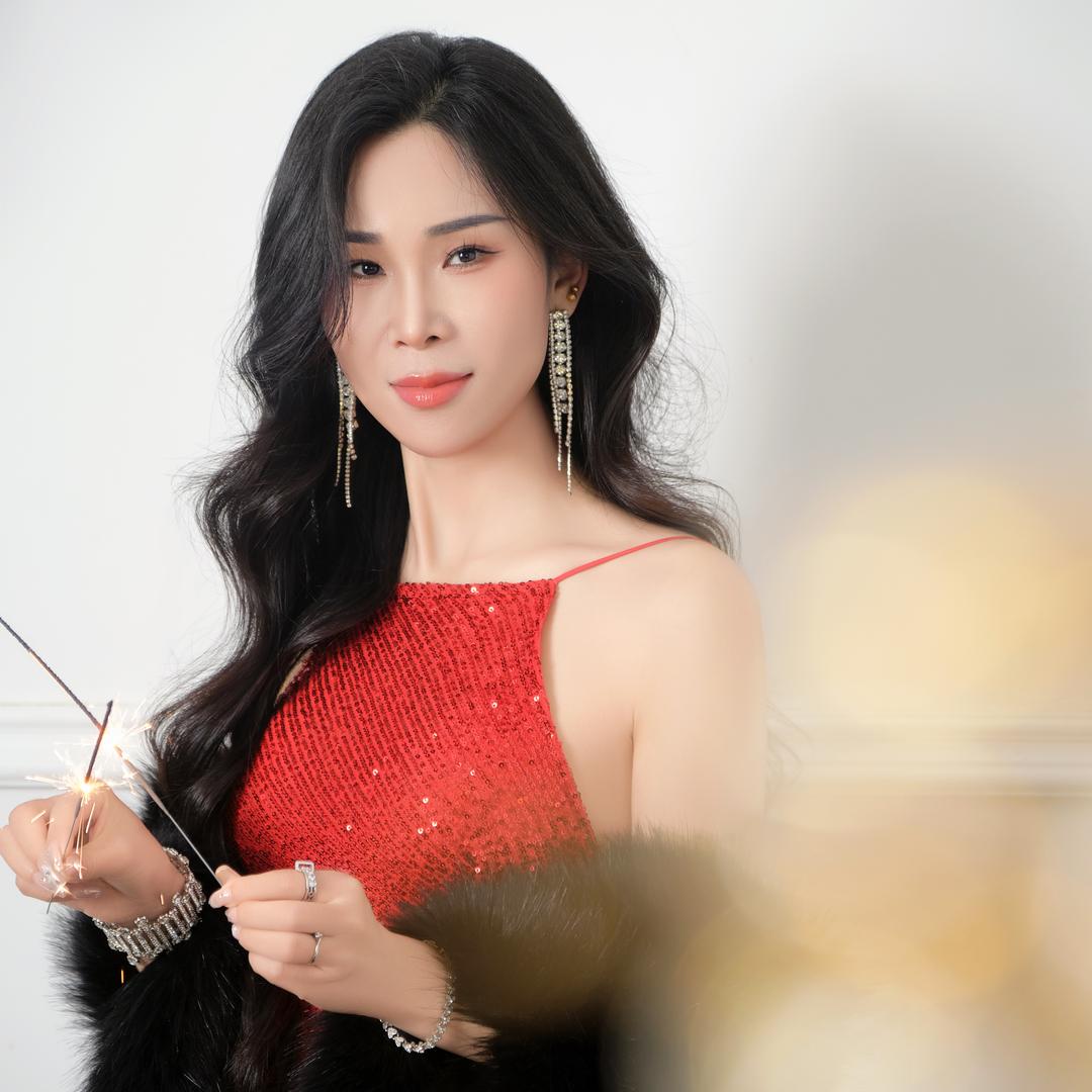 杨丽