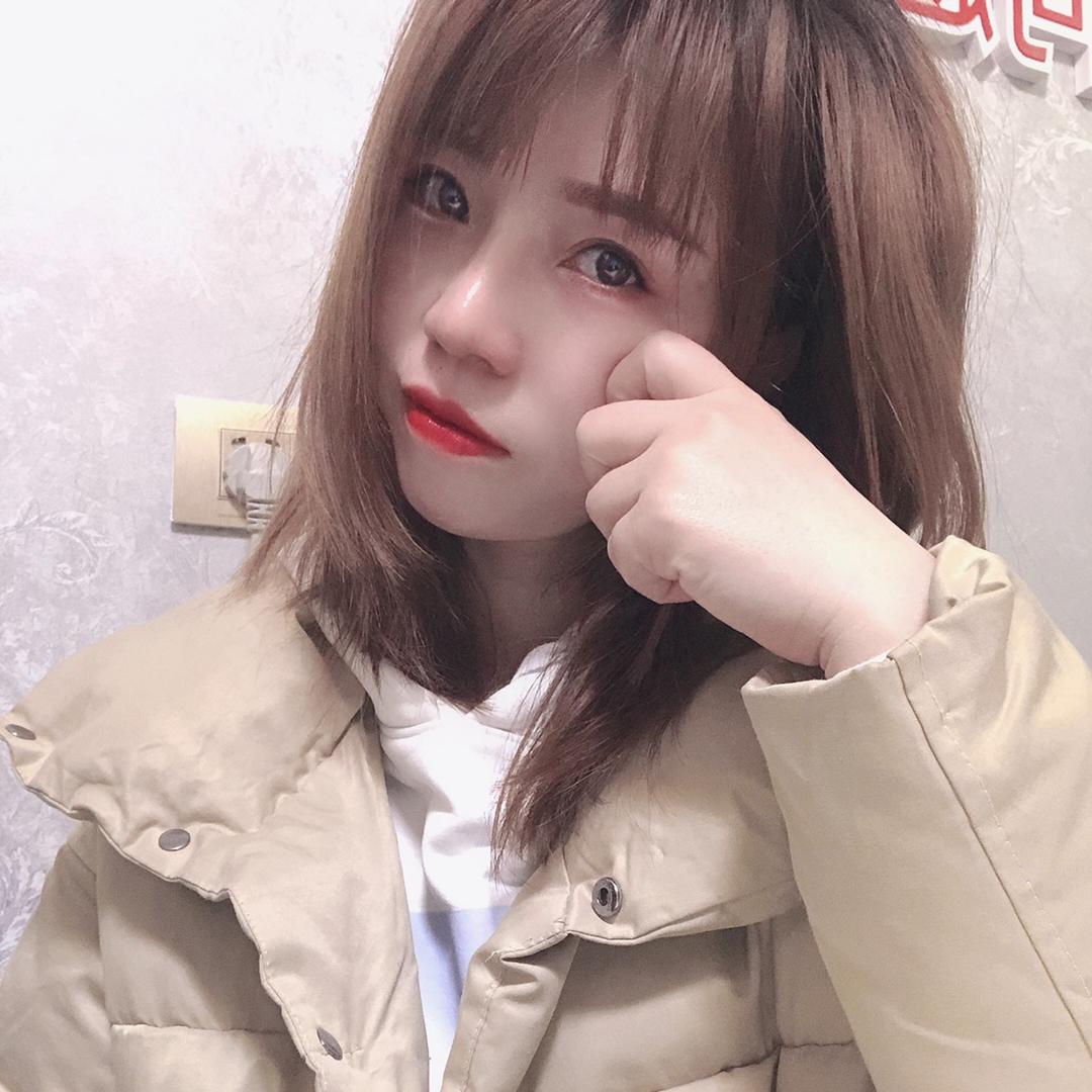 空白。