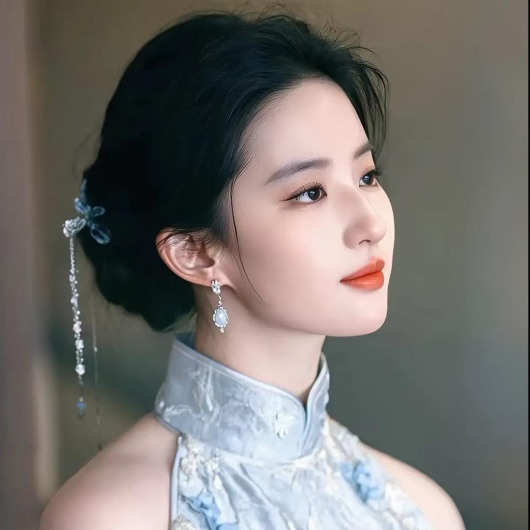 纯纯爱梳妆
