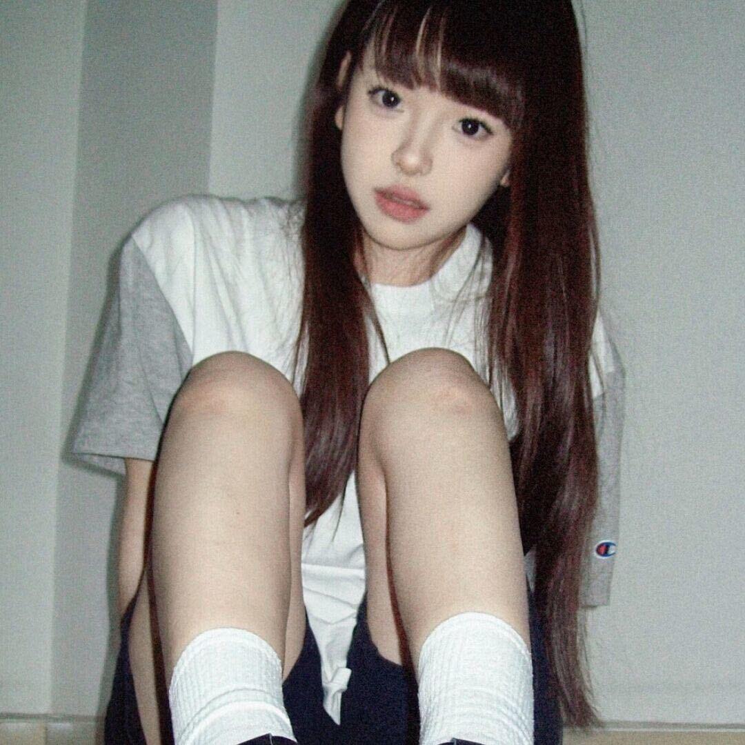 H .
