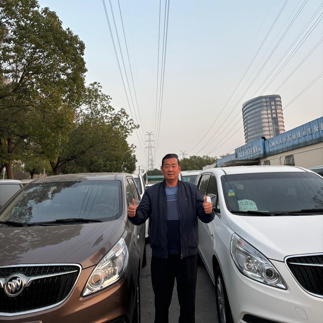 上海老王商务车