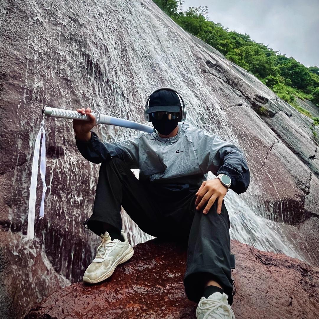 情哥哥丶（业余登山爱好者🧗）