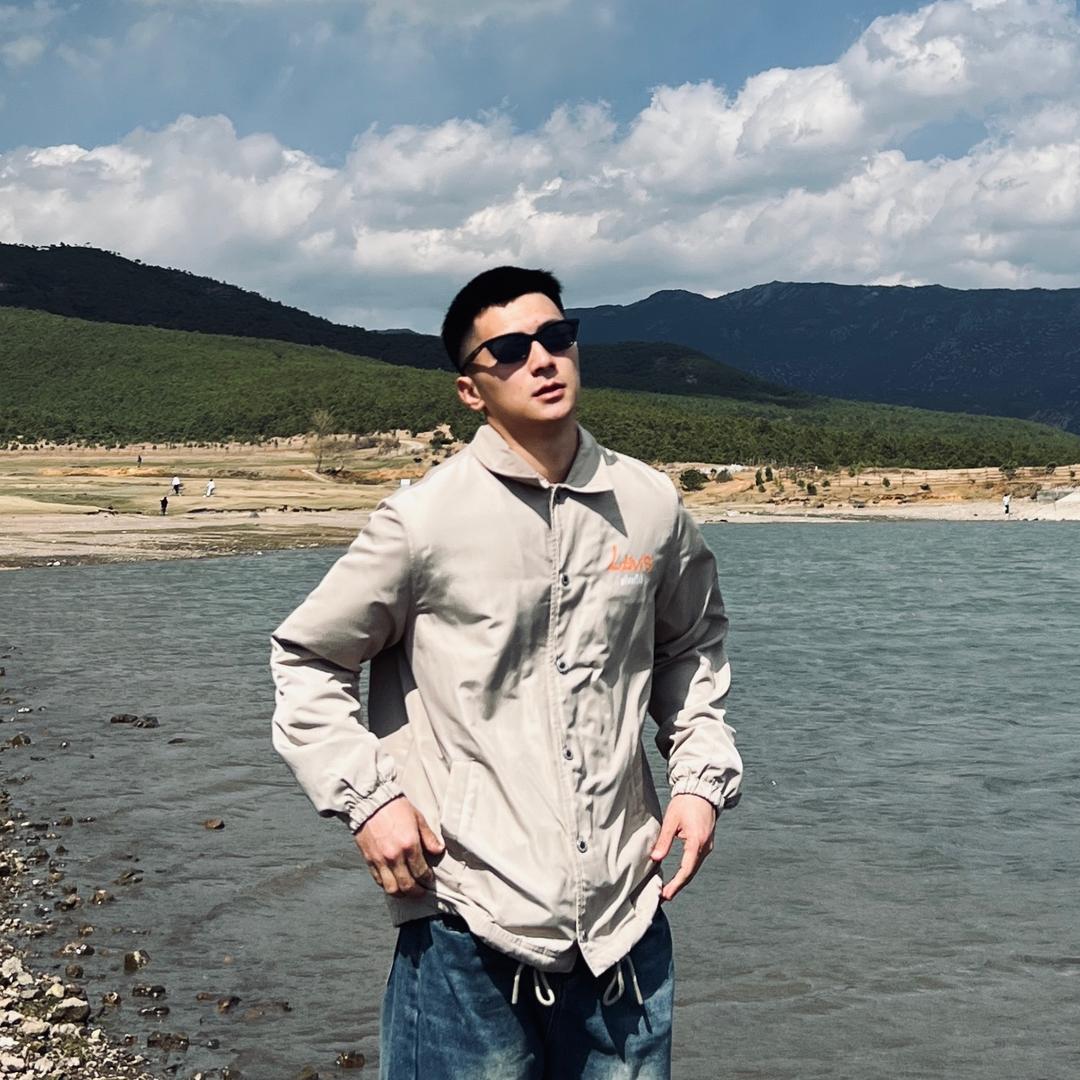 山一铭