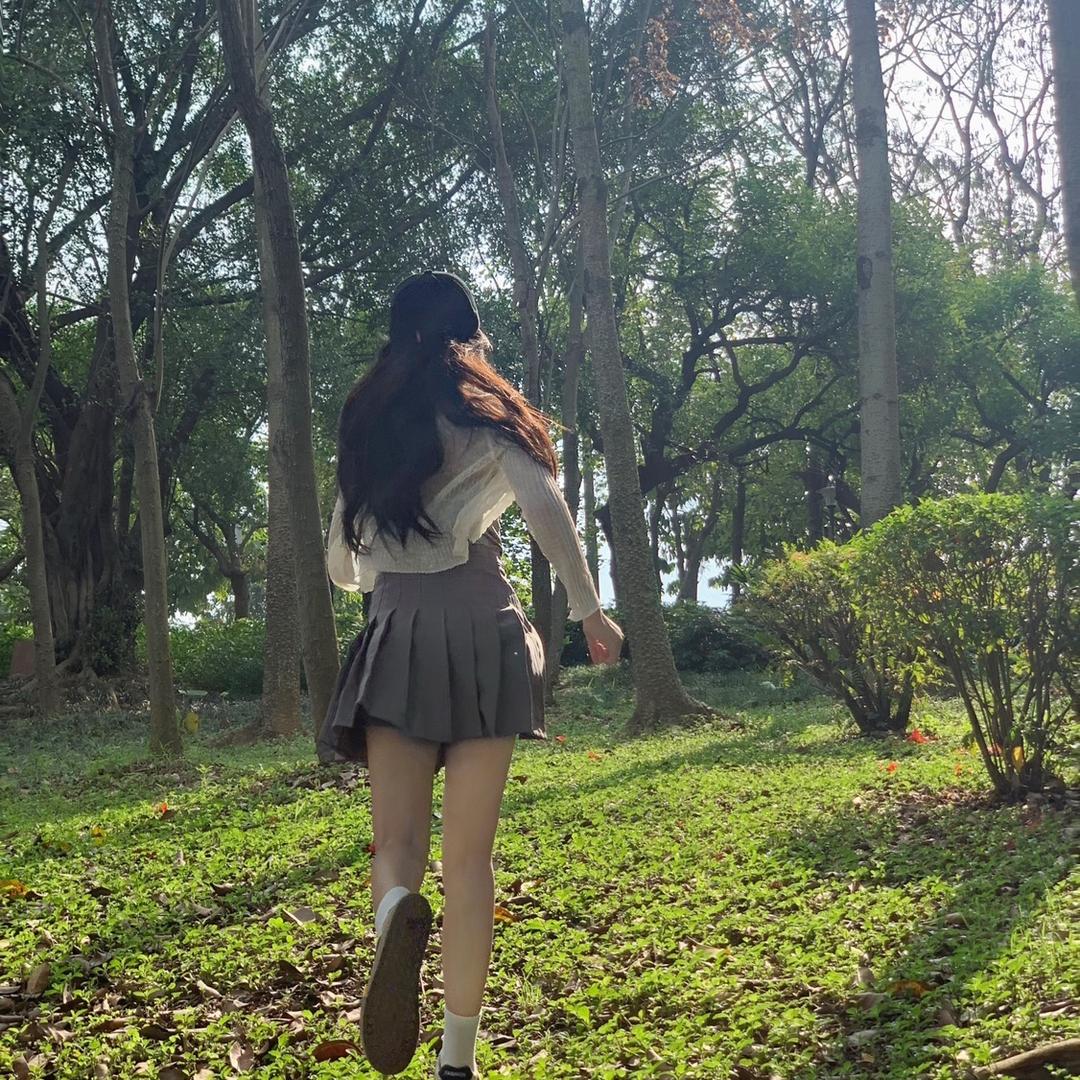 池恩^