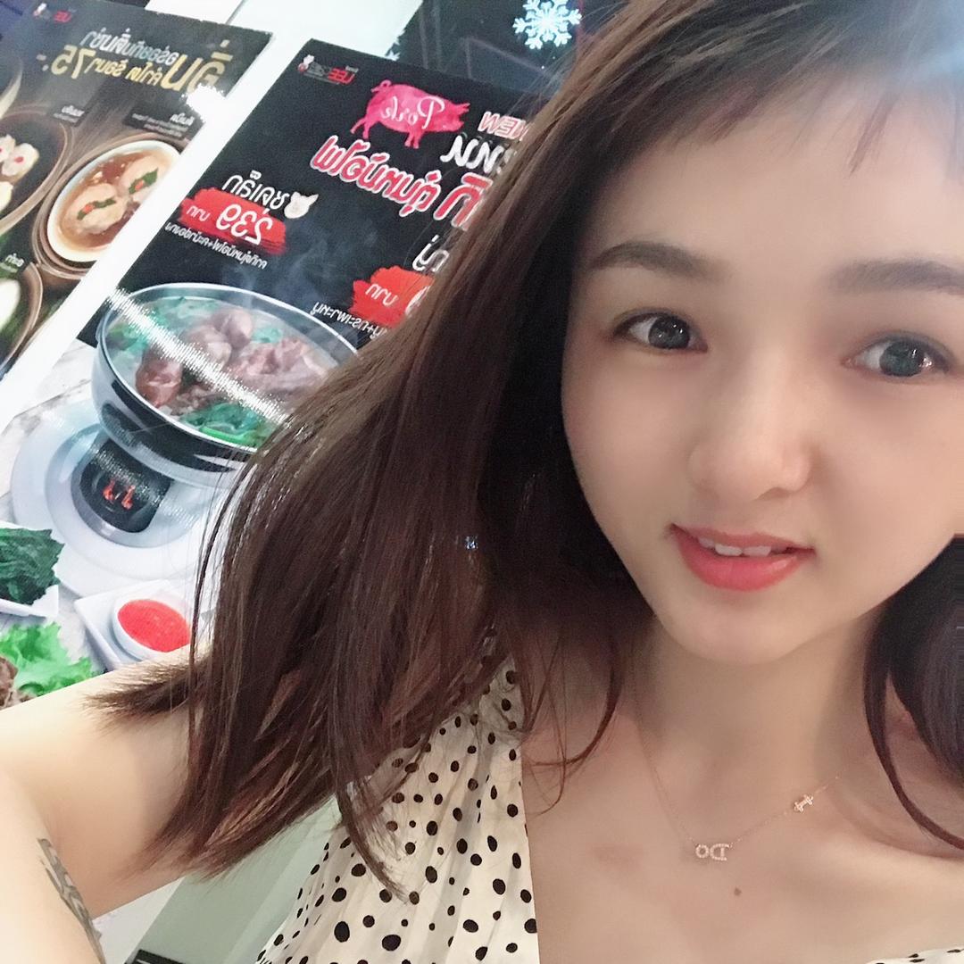 多乐爱笑