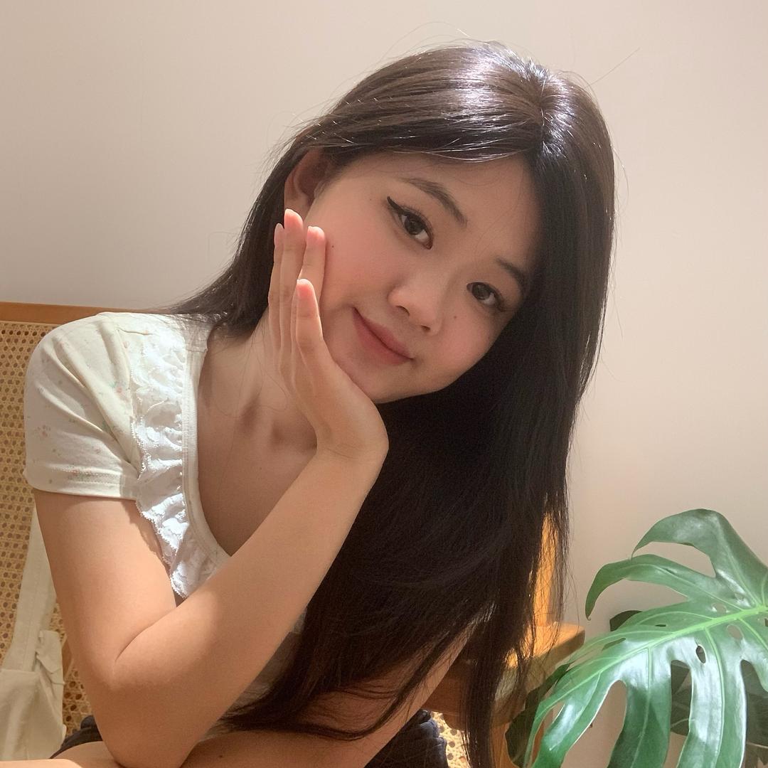 @七七