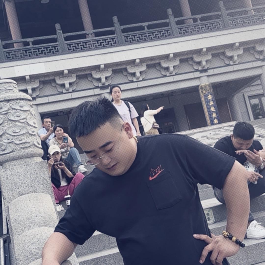 邱先生。