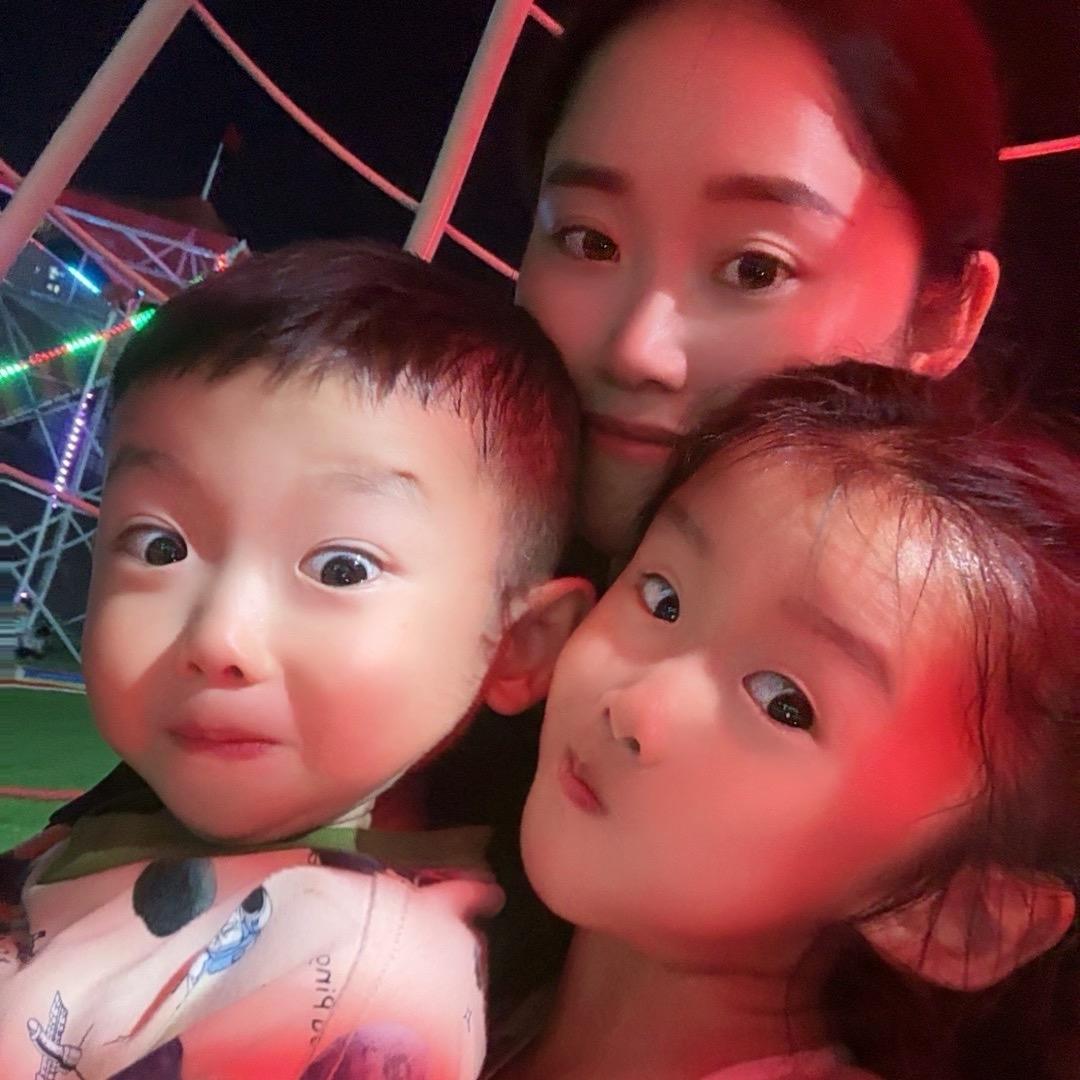 当面一套背后一套小人
