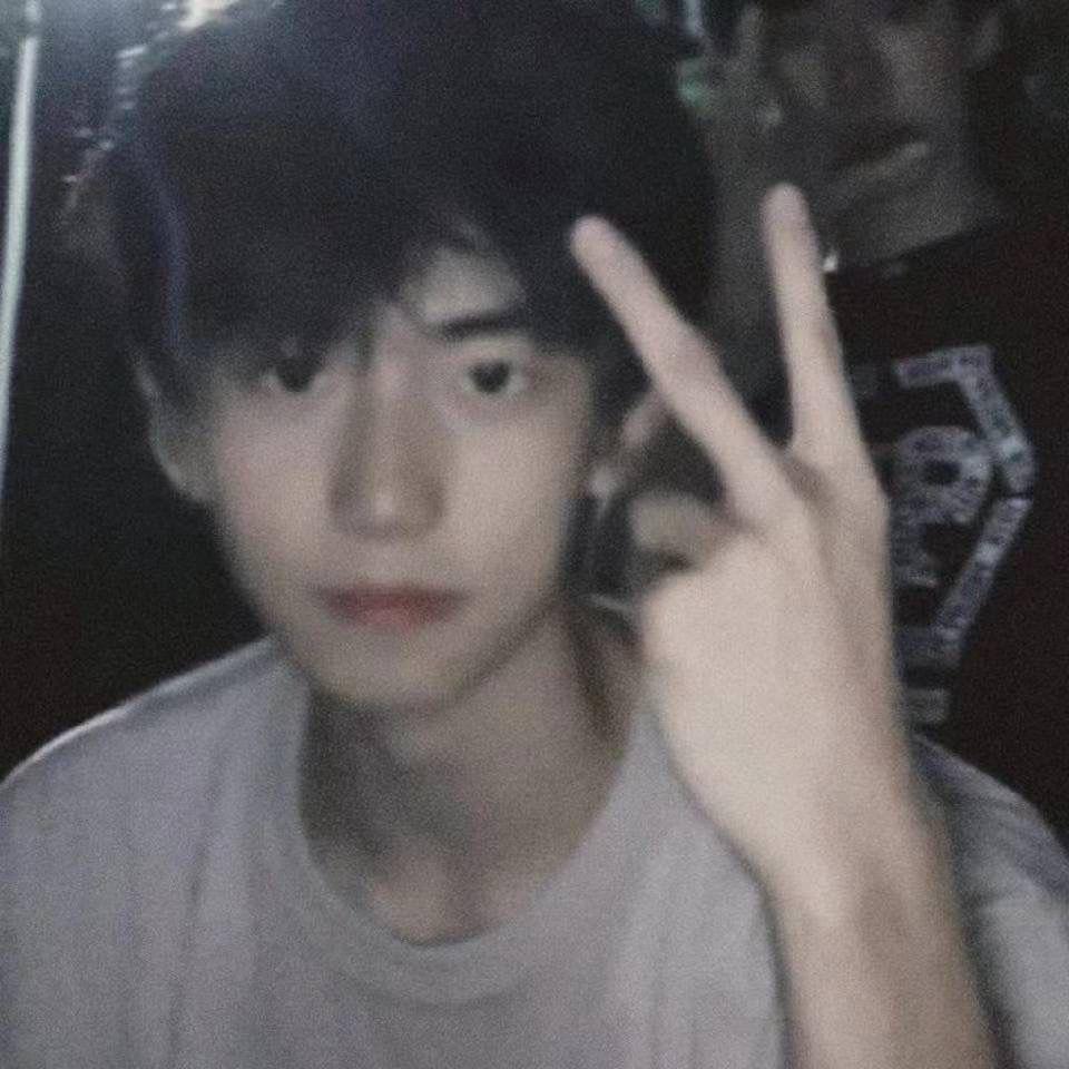 洗衣服多倒一盖洗衣液被老婆打成智障