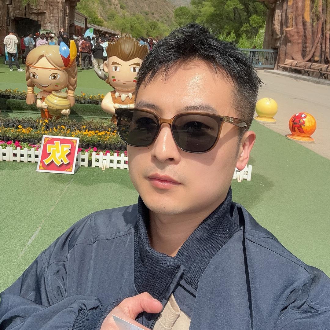 大鹏教剪发（收学员）