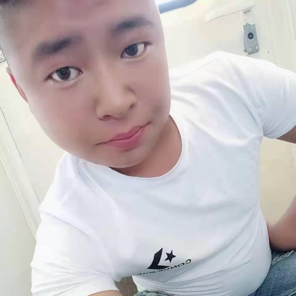 AA   😘 小宝