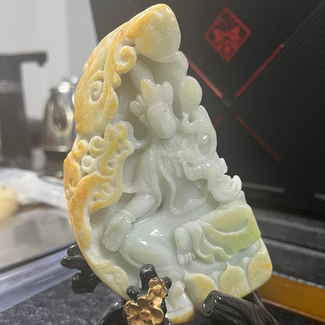 百元A级翡翠（带证书）
