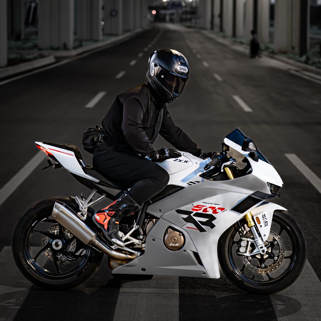 小凡不烦🏍️