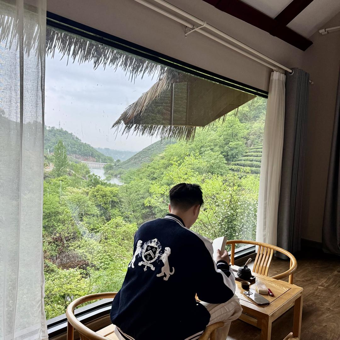 河南坤梦网络科技承鹏超