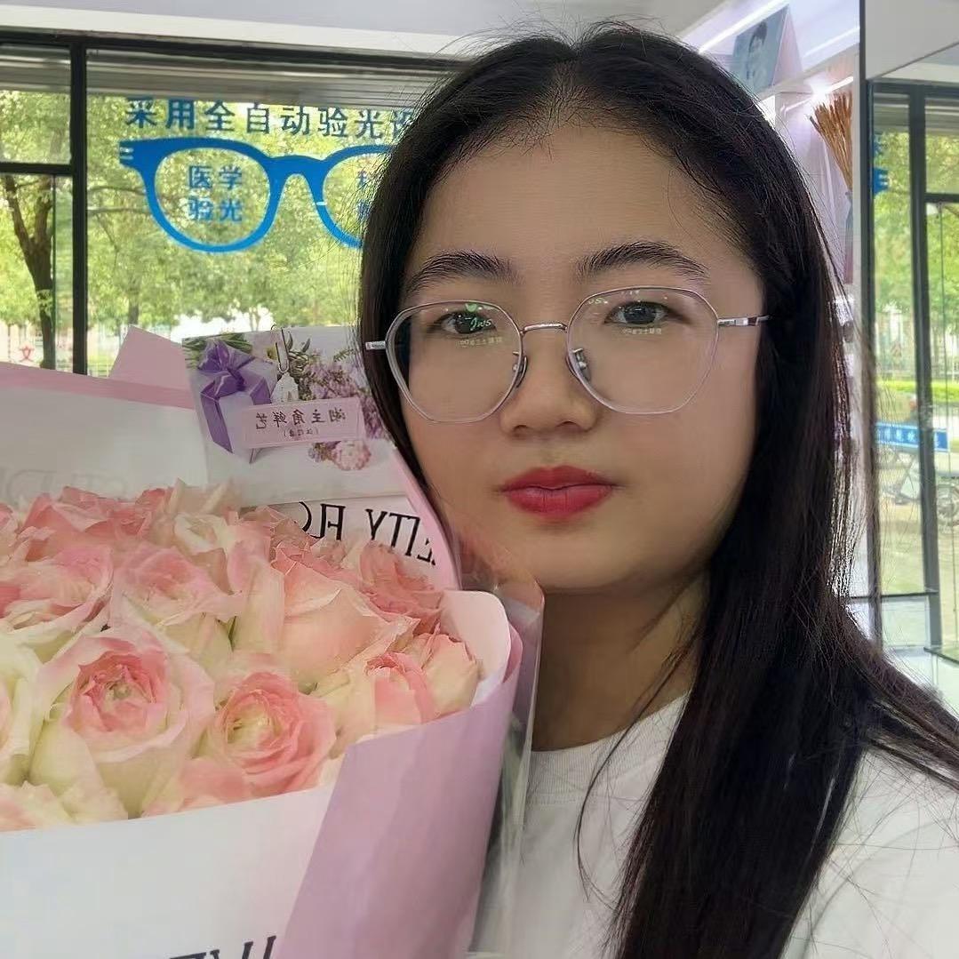 Helen（玲）