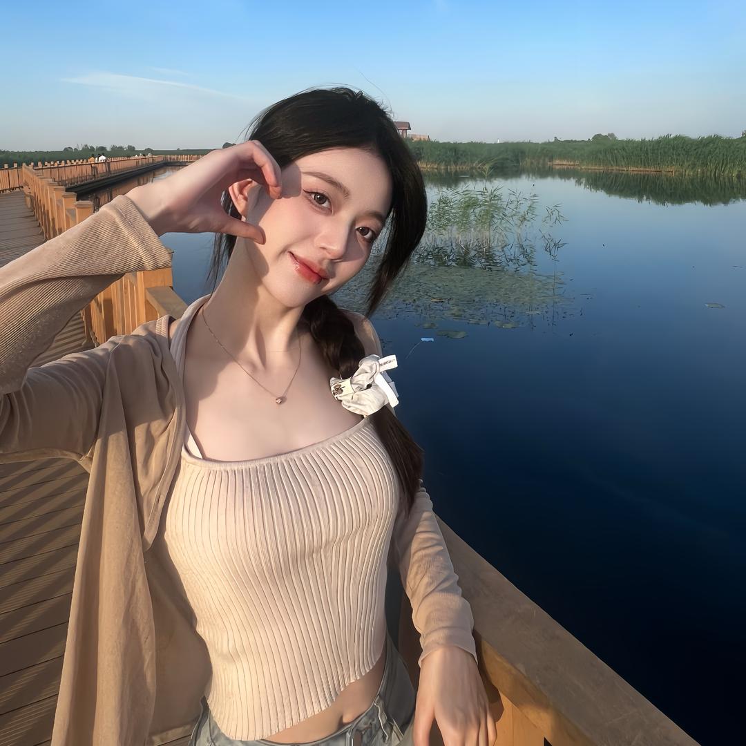 楠楠子.