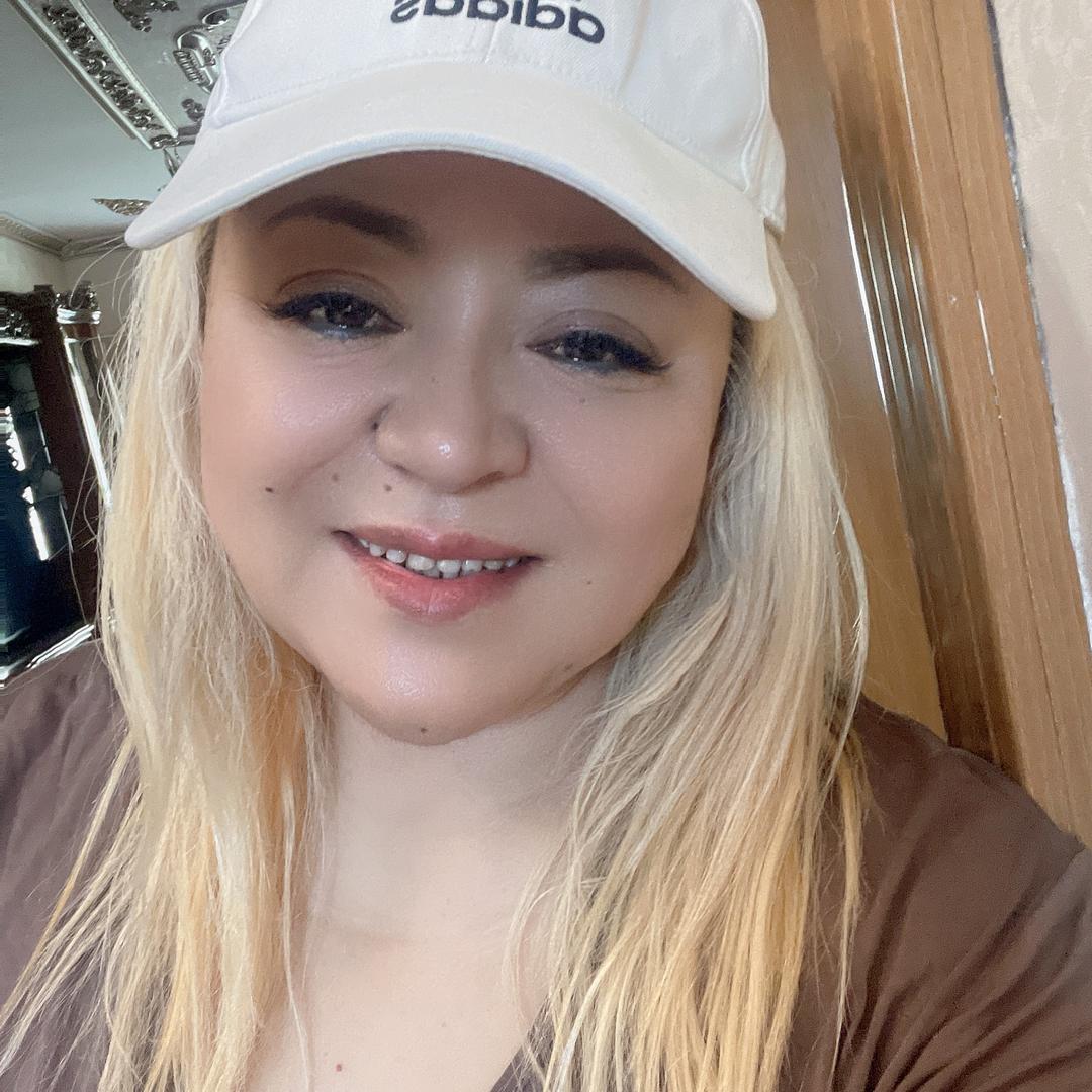 Maya&