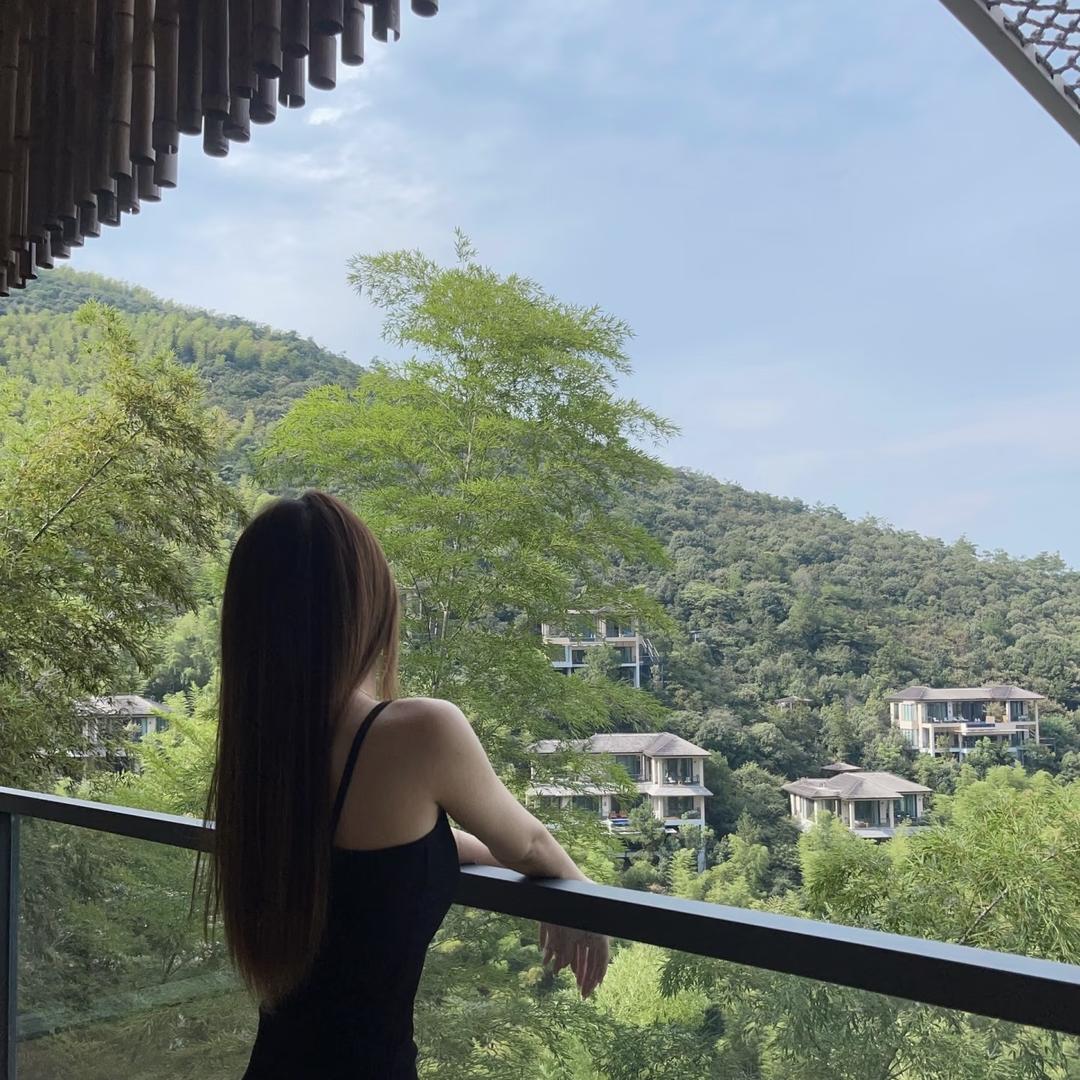 晓彤网袜真好看