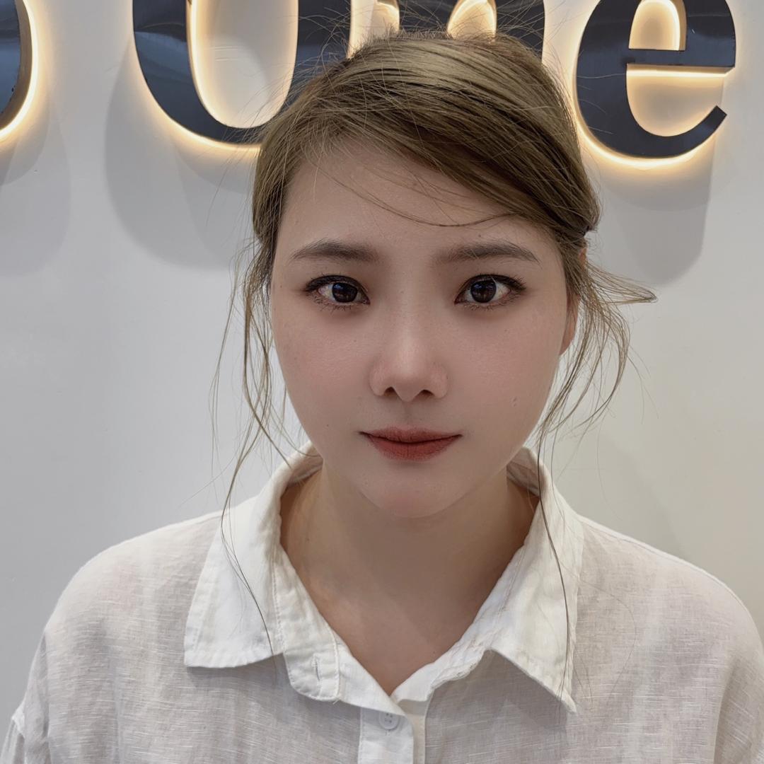 刘群英服装店