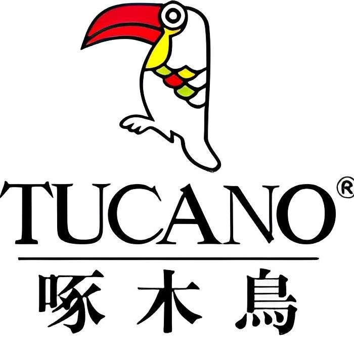 啄木鳥冠沃时尚女装专卖店