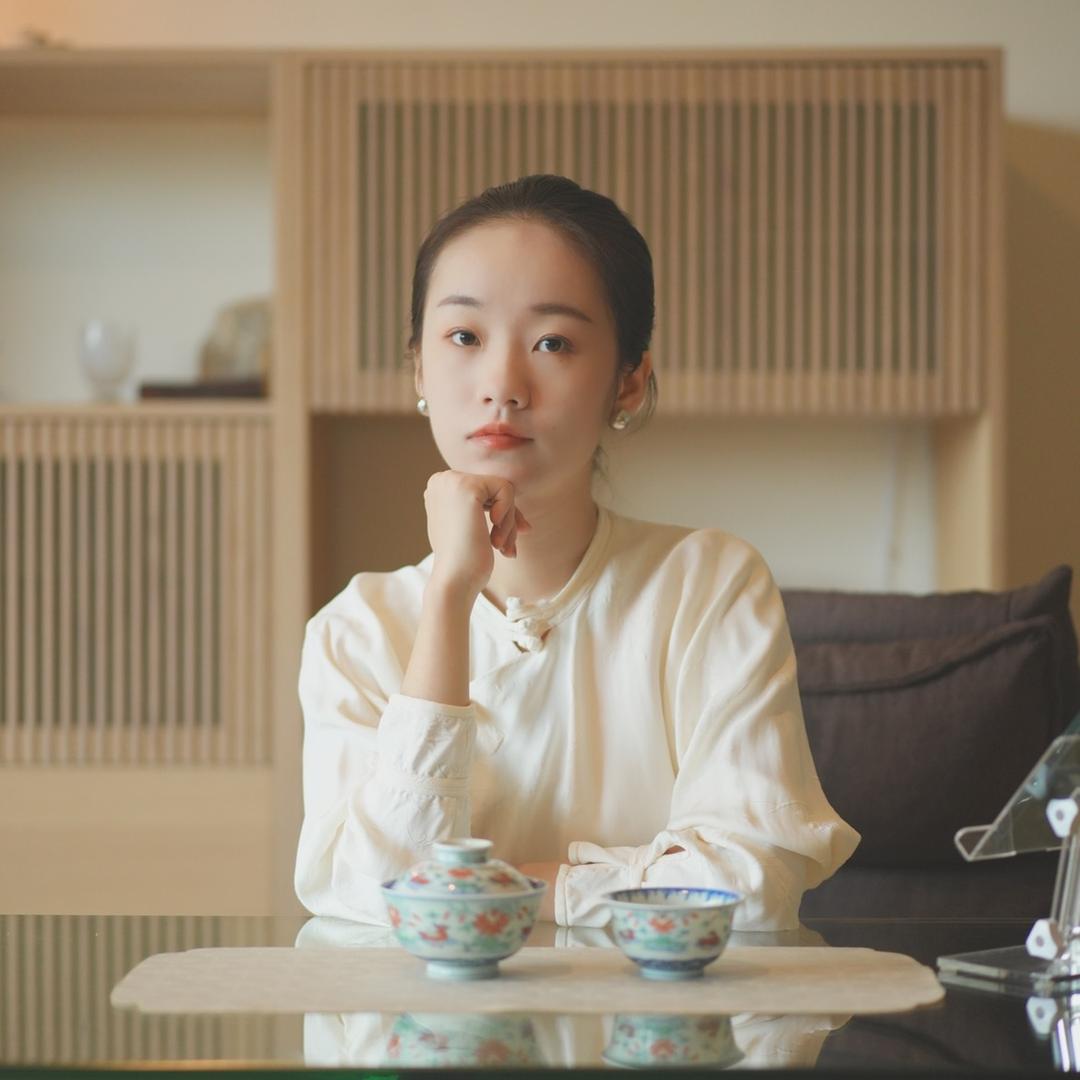 小瓷江江