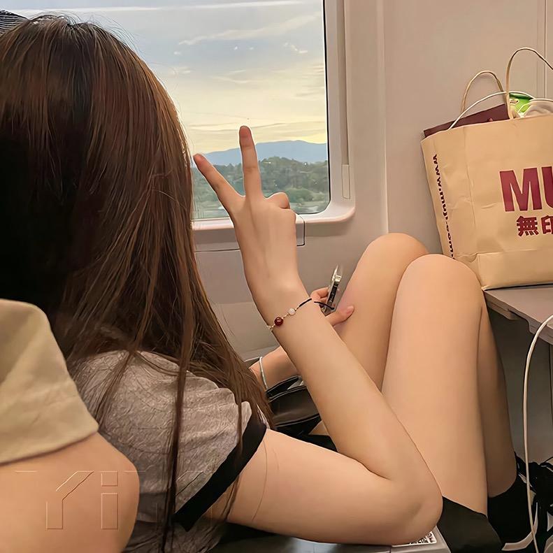 小了白了兔ॱଳ͘