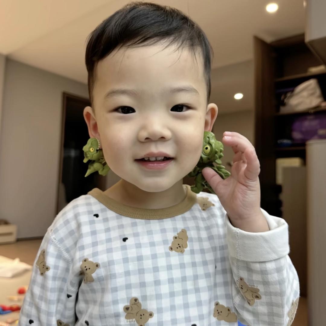 睡醒变成冷白皮