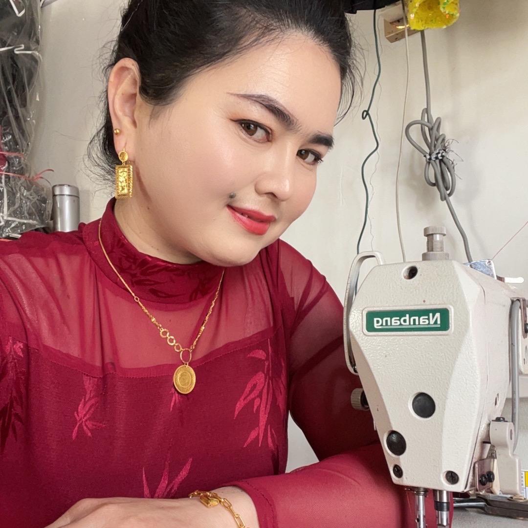 潮流款服装设计师