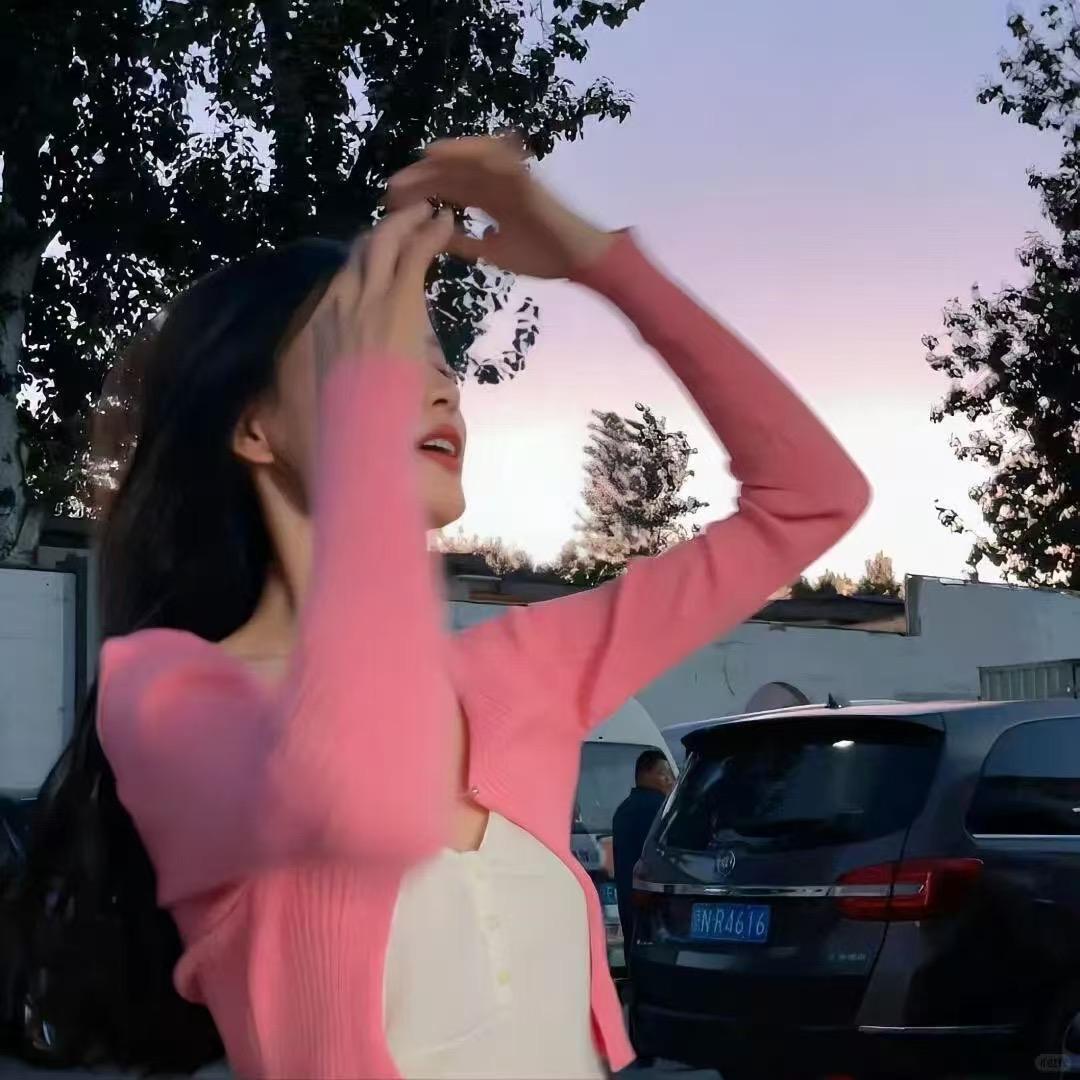 八月-