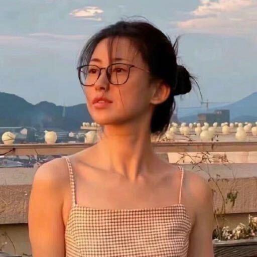 吃一大碗火鸡面