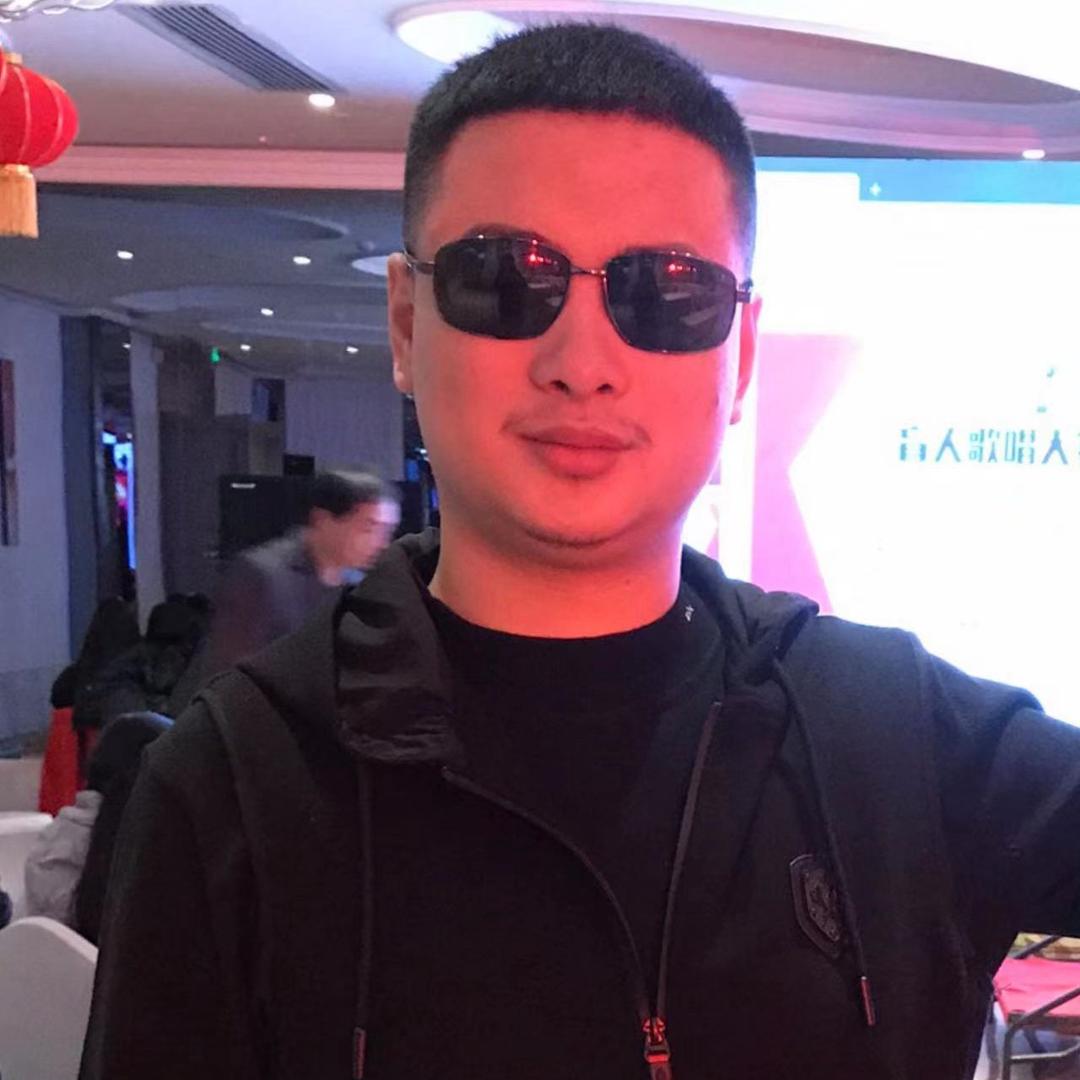 王惟WANG
