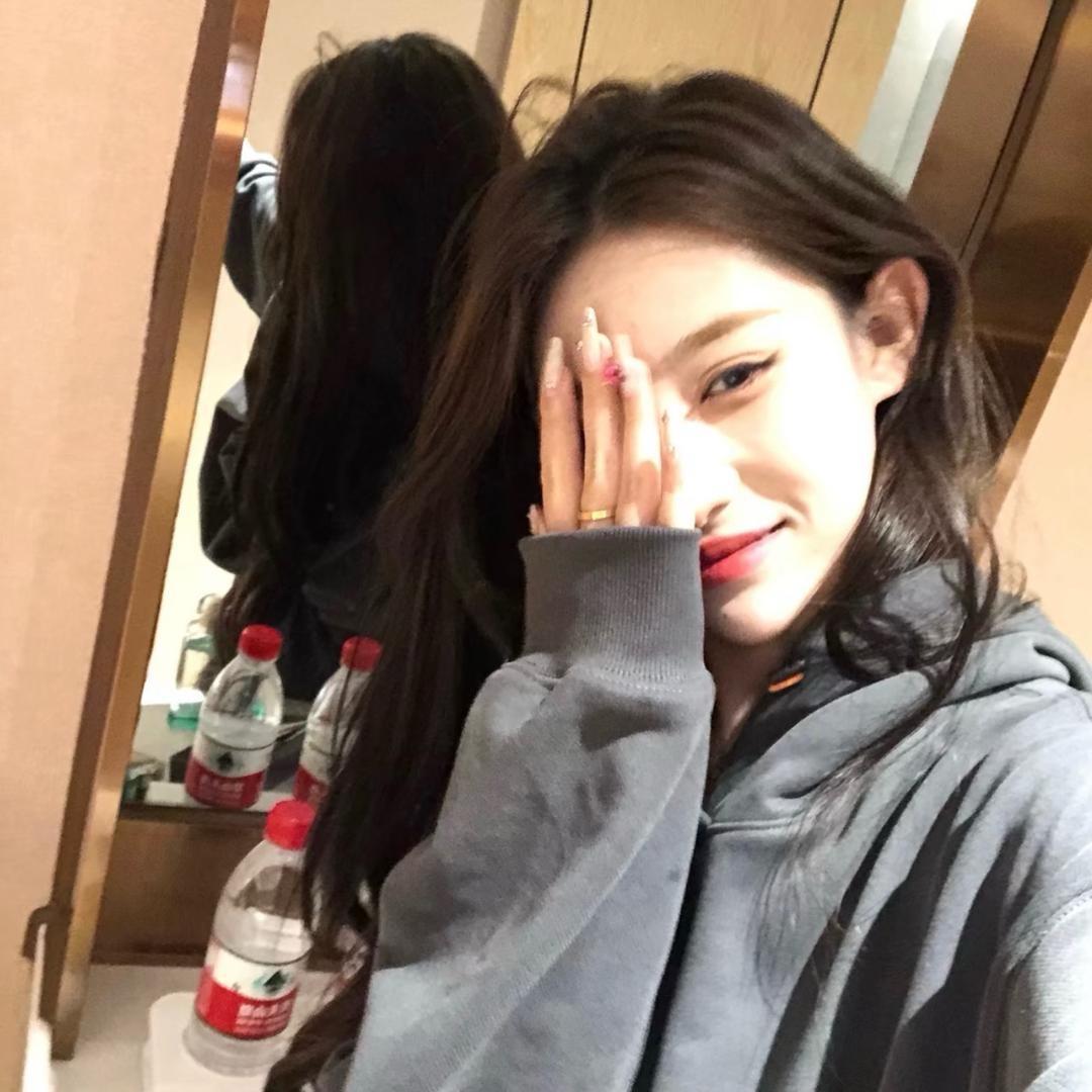 不近男涩.