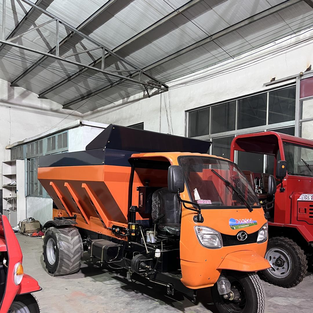 欧德瑞驰多功能撒粪撒肥车