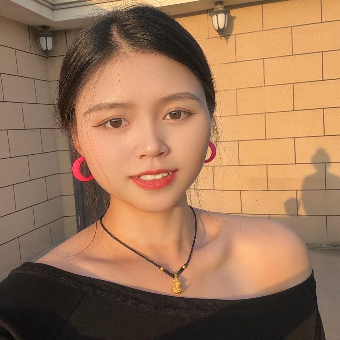我是跳跳呀🖤