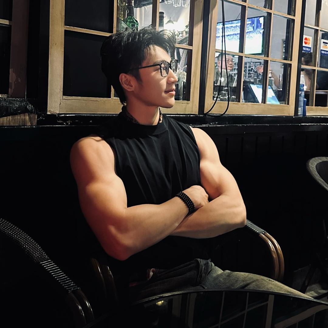 阳阳-
