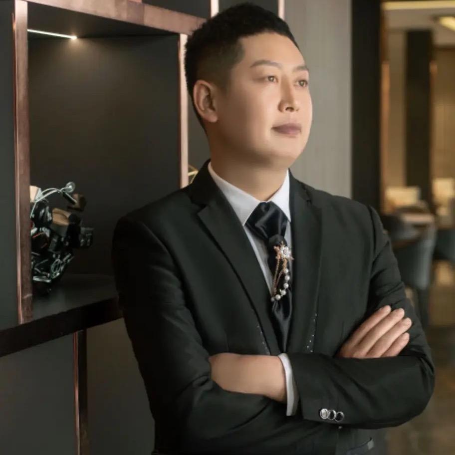 栾川  张国  商贸酒行