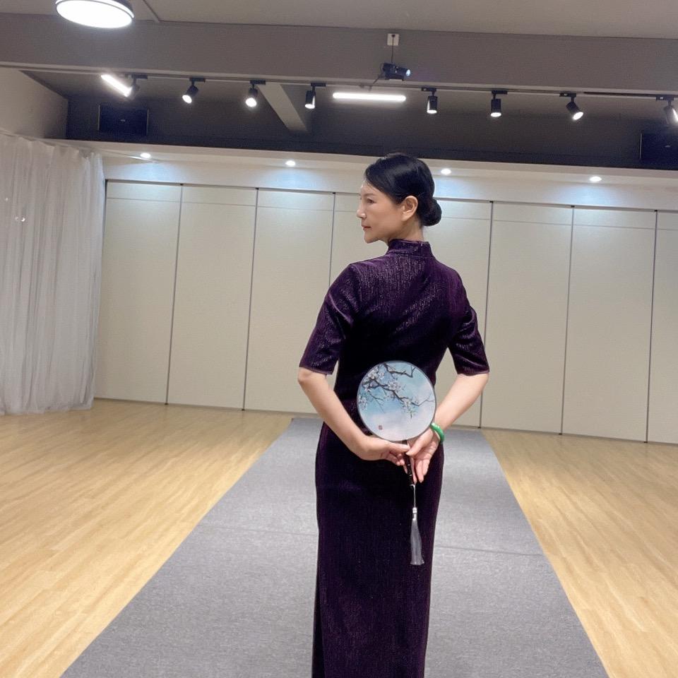 安达：艳姐姐🌈