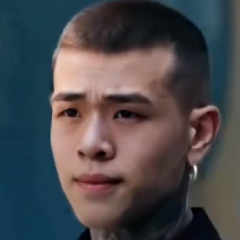 小万爱吃猪脚饭