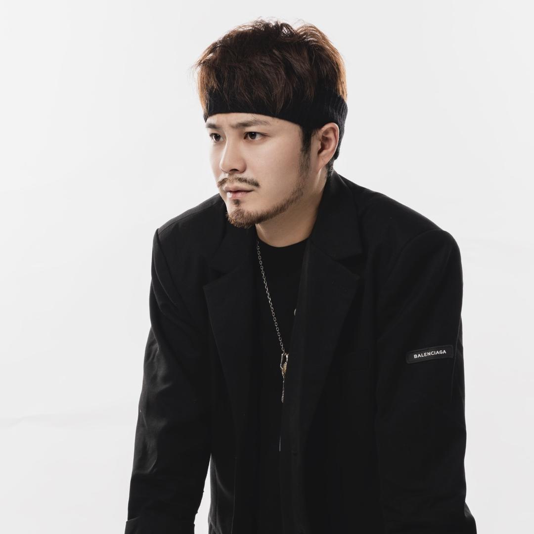 森森 爱设计发型