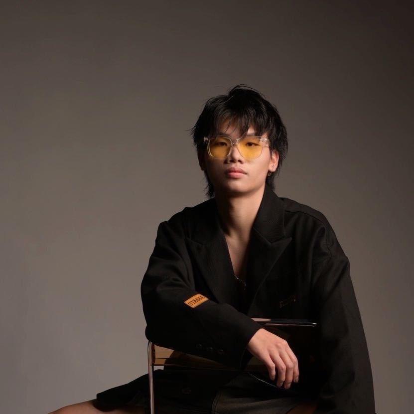 Lucky在绍兴瑞涞克丝